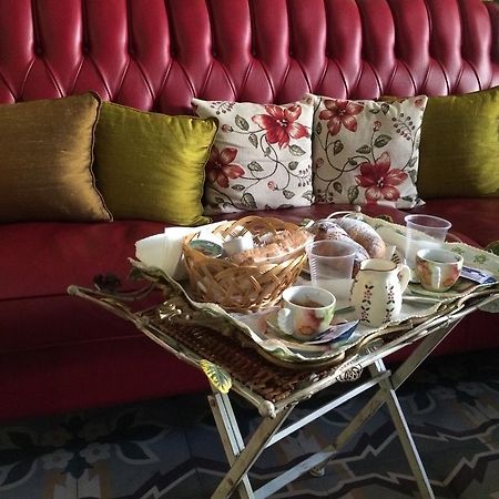 Suite Carducci B&B - Residence 鲁蒂利亚诺 外观 照片