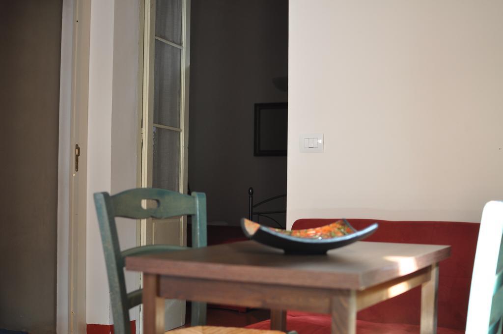 Suite Carducci B&B - Residence 鲁蒂利亚诺 外观 照片